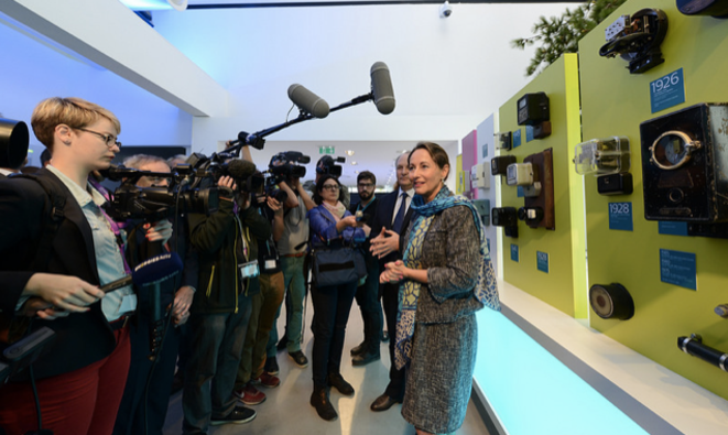 Ségolène Royal lors de la présentation du compteur électrique "intelligent" d'ERDF, mai 2014 (©MEDDE). Ségolène Royal lors de la présentation du compteur électrique "intelligent" d'ERDF, mai 2014 (©MEDDE).